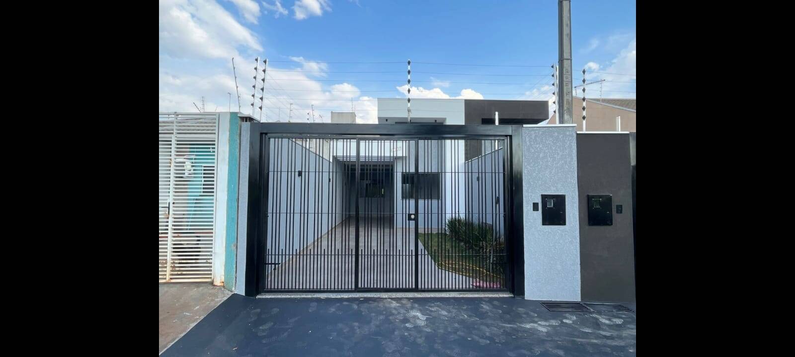 #93 - Casa para Venda em Sarandi - PR
