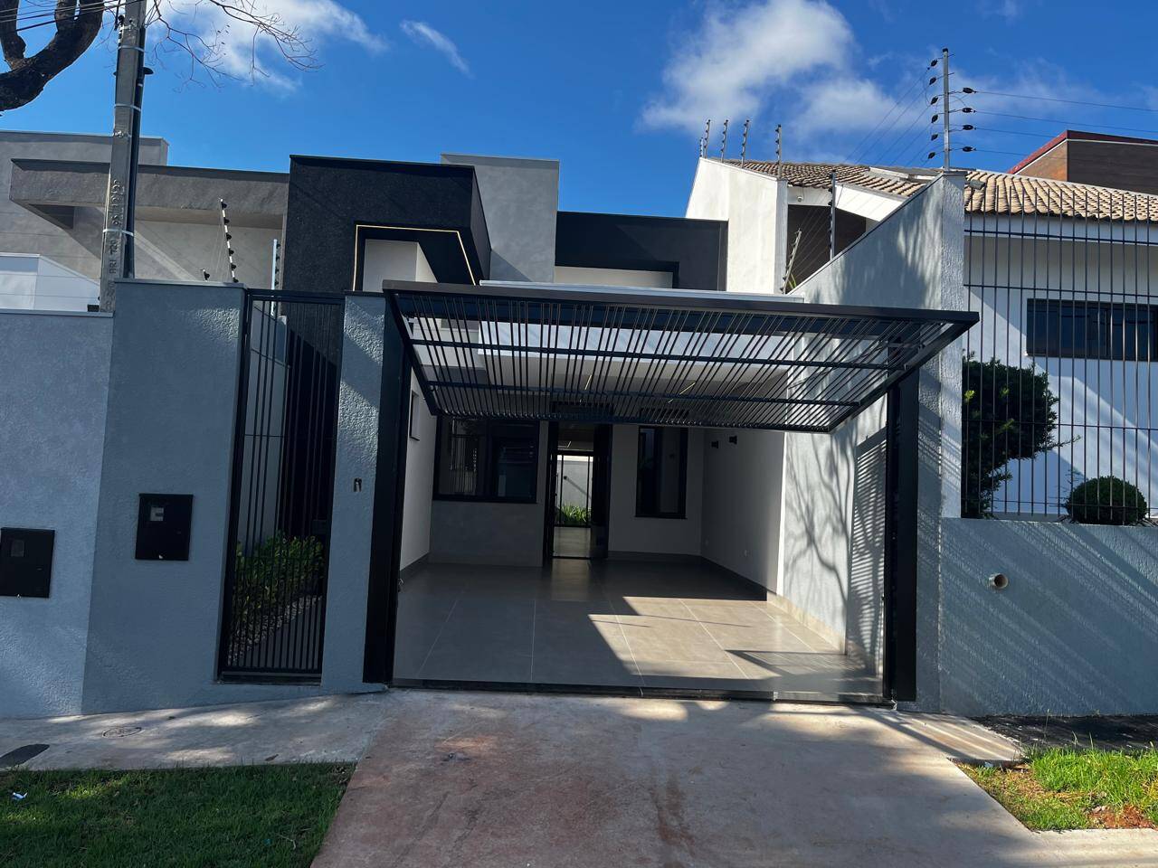 #97 - Casa para Venda em Maringá - PR