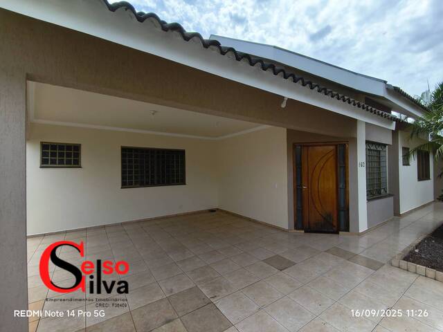 #122 - Casa para Venda em Maringá - PR